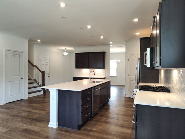 Foto del edificio - Move-in Ready home Located in The Parkside...