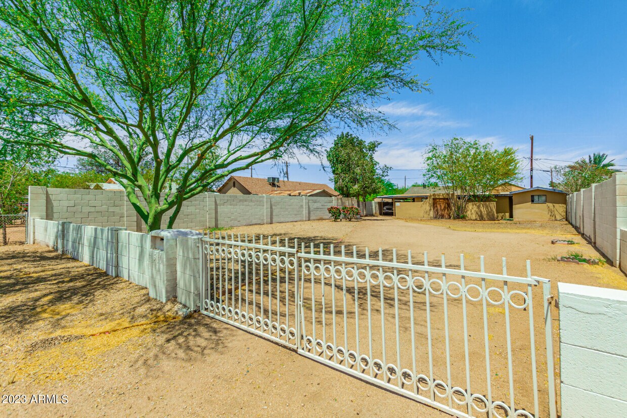 Foto principal - 1510 E Harvard St