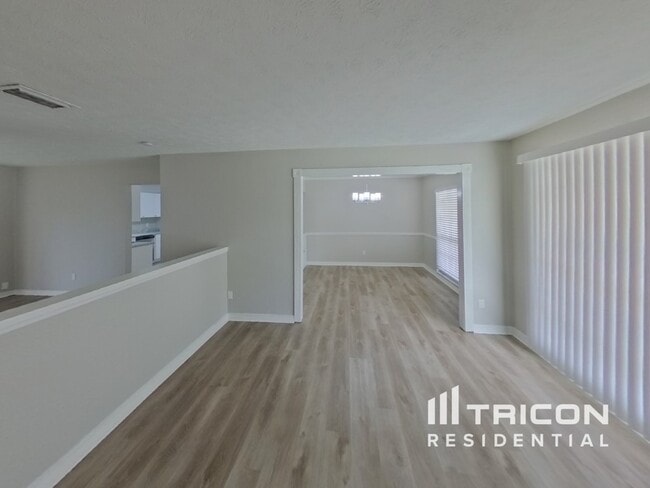Building Photo - 114 Jeffrey Dr