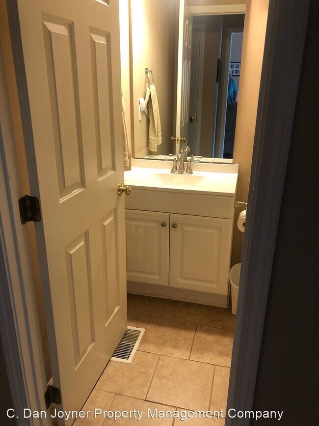 Foto del edificio - 3 br, 2 bath House - 217 Ivy Drive