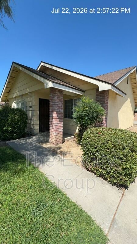 Building Photo - 1330 S Rossmoor St