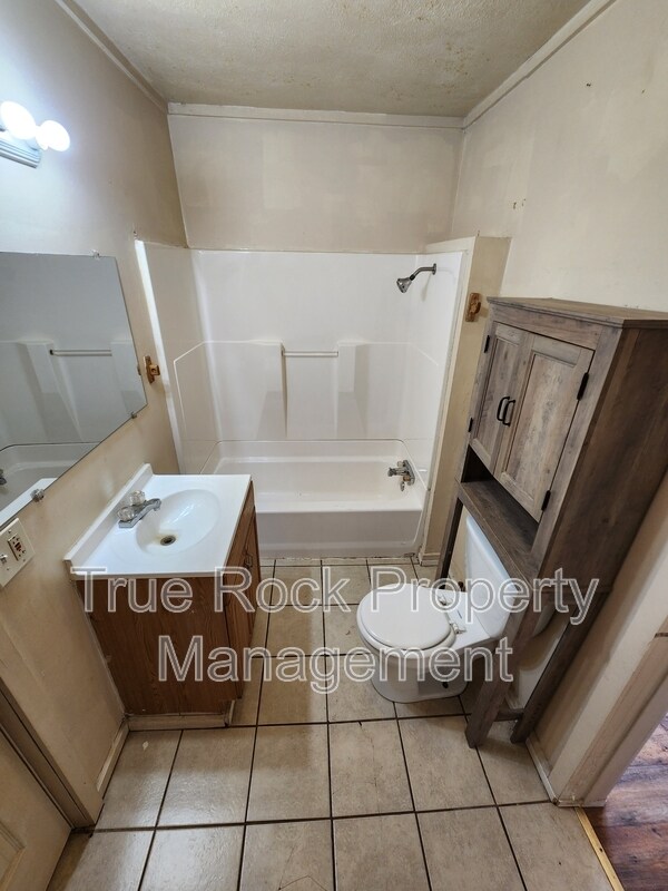 Foto del edificio - 510 N Division St
