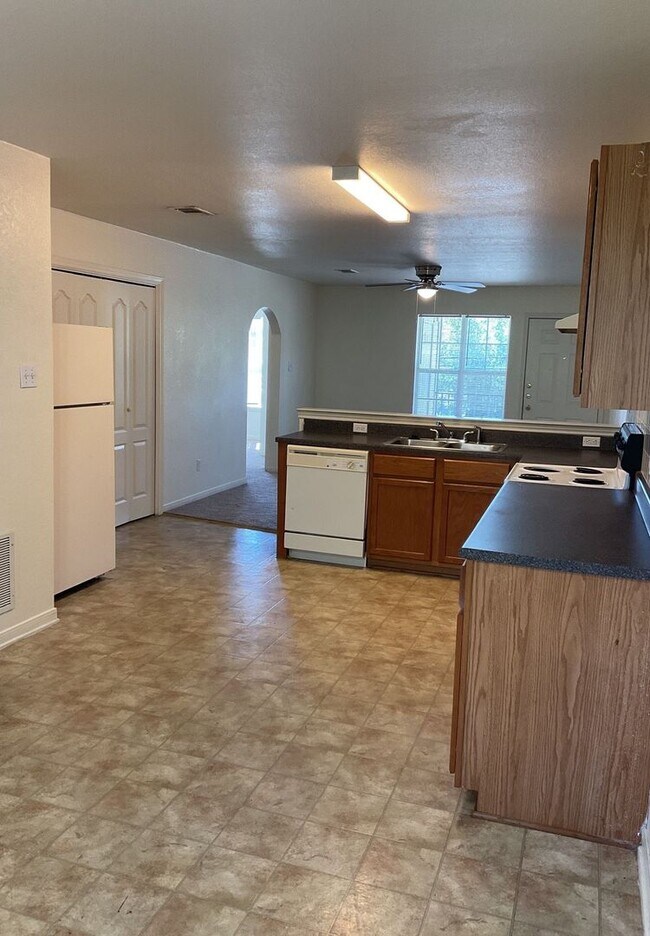 Foto del edificio - 2317 Terrace Drive (A-D)
