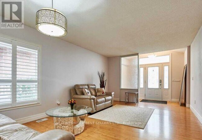 Photo du bâtiment - 26 O'Connor Ln