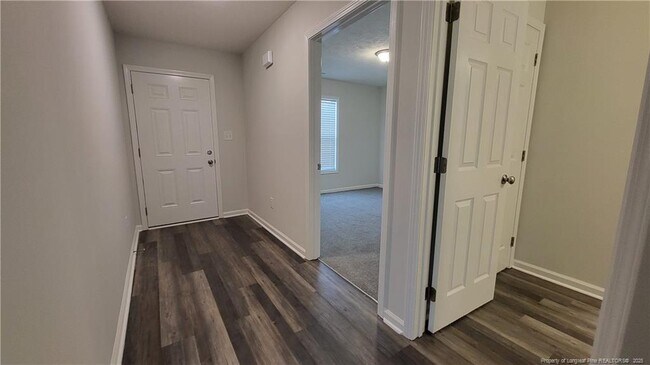 Foto del edificio - 1105 Woodridge Dr