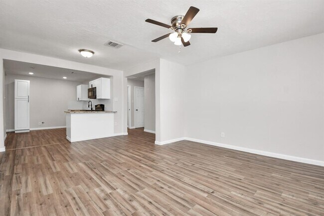 Foto del edificio - 10633 Lane St