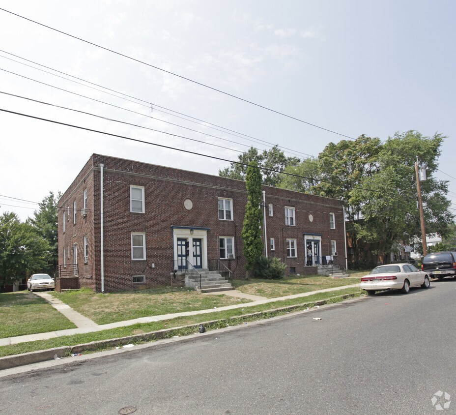 Foto principal - 3728-3738 Garfield Ave