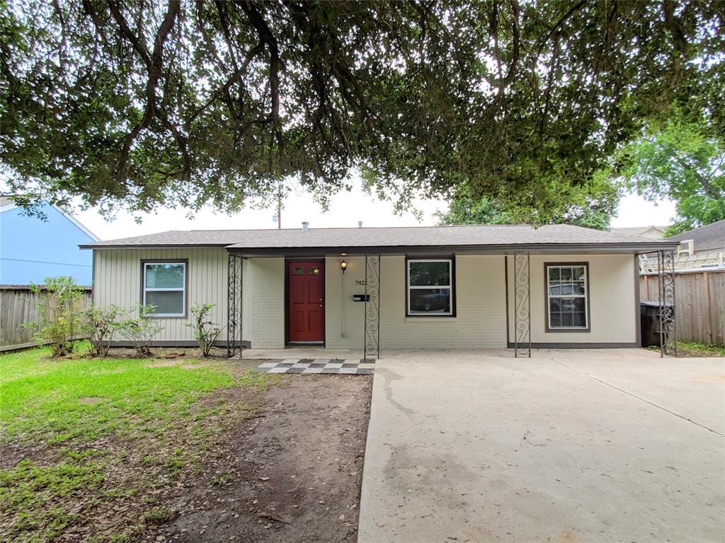 Primary Photo - 7422 Lakehurst Dr