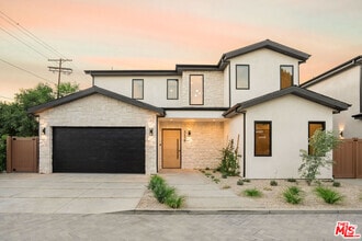 Building Photo - 5658 Winnetka Ave