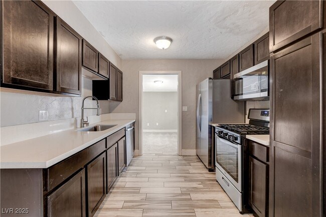 Foto del edificio - 2641 N Arrowhead St