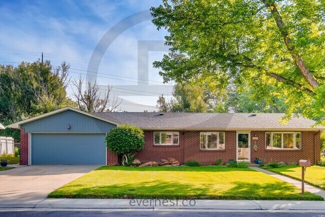 Building Photo - 4-Bed/3-Bath Home/Available Soon!