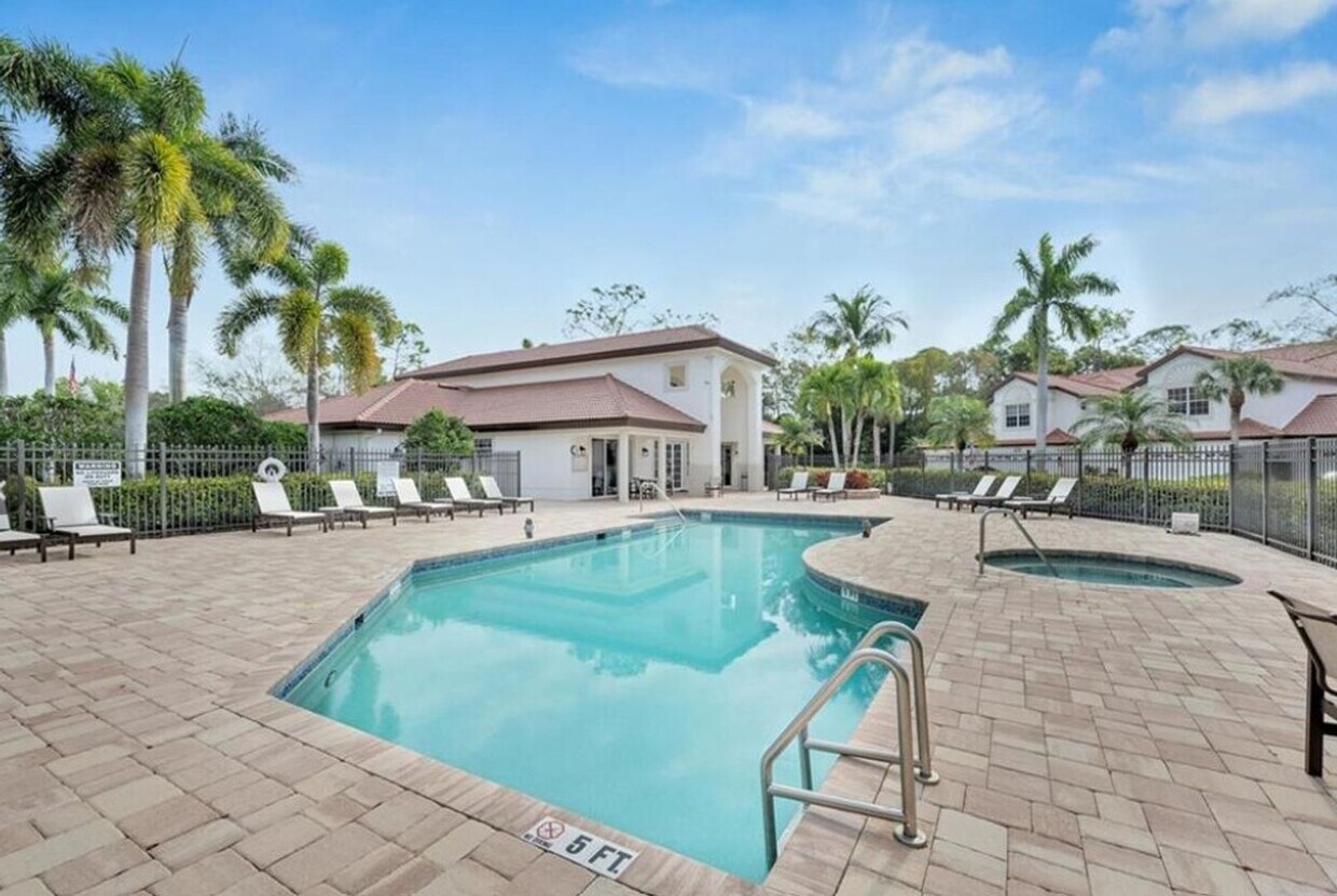 Primary Photo - UNFURNISHED OR FURNISHED ** SPACIOUS 3BR/3...