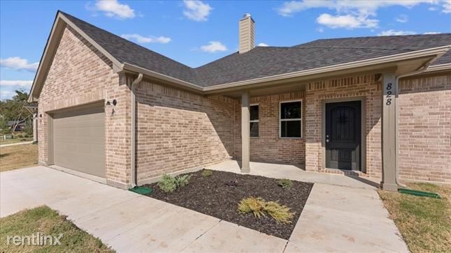 Building Photo - 3 br, 2 bath House - 828 E Heath Street