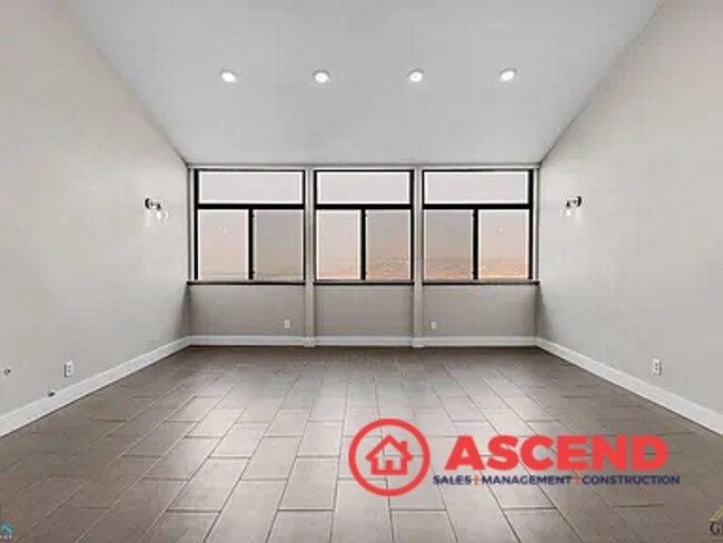 Building Photo - 4200 Boise St