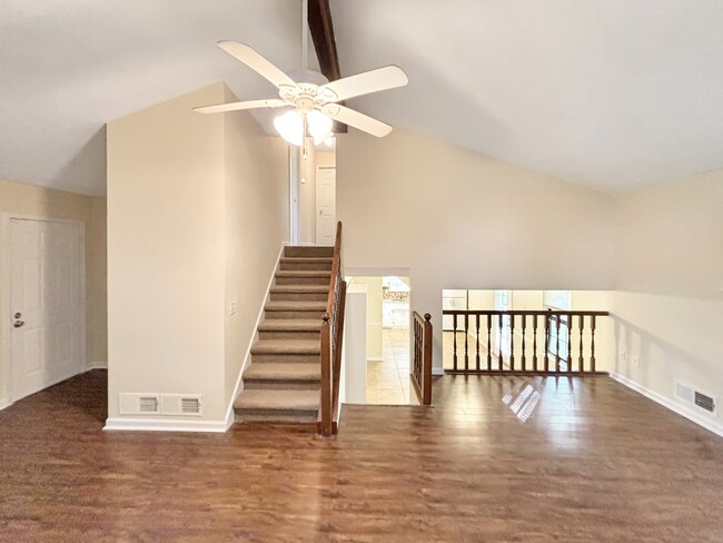 Foto del edificio - 5435 Brandon Ct