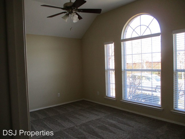 Building Photo - 3 br, 2 bath House - 625 Primrose Ln