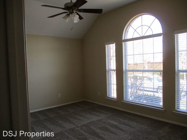 Foto del edificio - 3 br, 2 bath House - 625 Primrose Ln