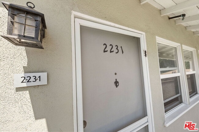 Foto del edificio - 2231 Laverna Ave