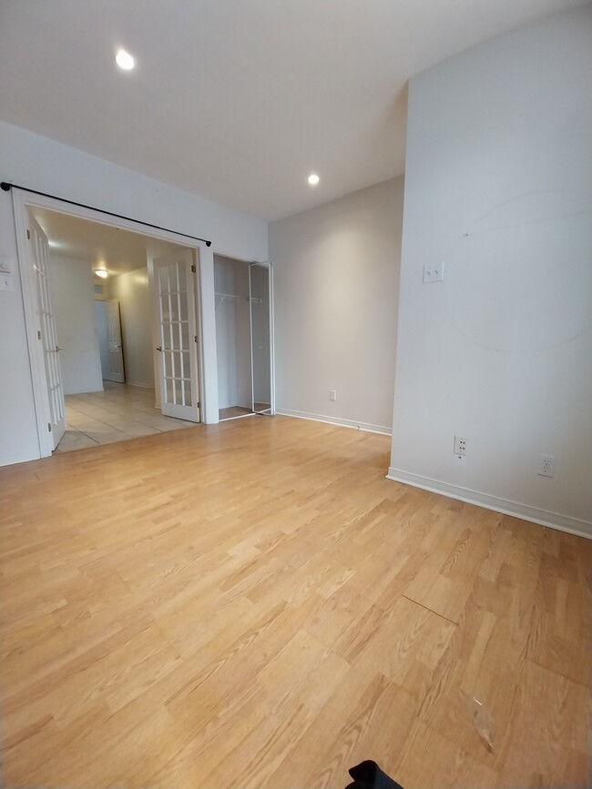 Photo du bâtiment - 5764 Av. De Lorimier