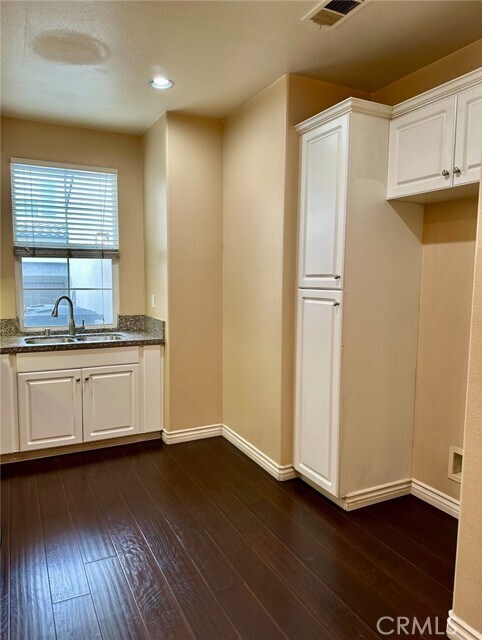 Foto del edificio - 3119 W Lincoln Ave