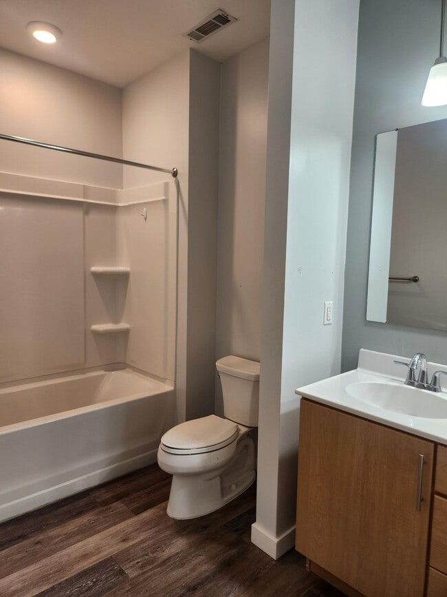 Interior Photo - River Rock Apartments