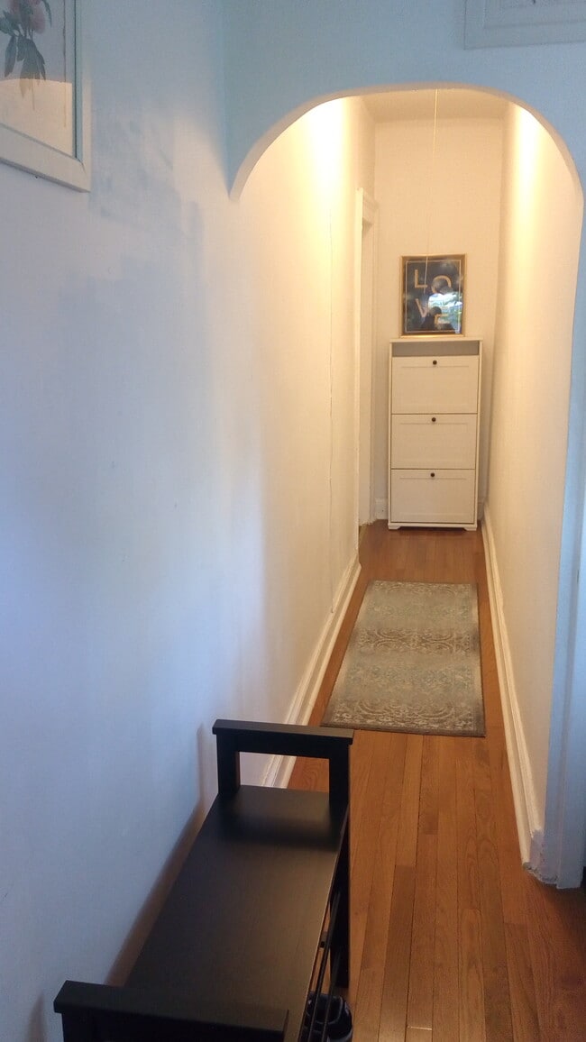 Vestibule - 9 Scribner Ave