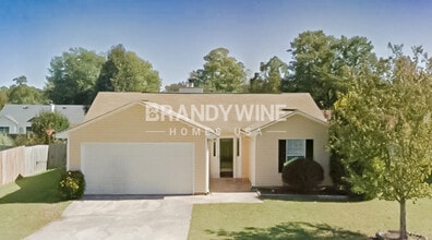 Building Photo - 2050 Tudor Dr