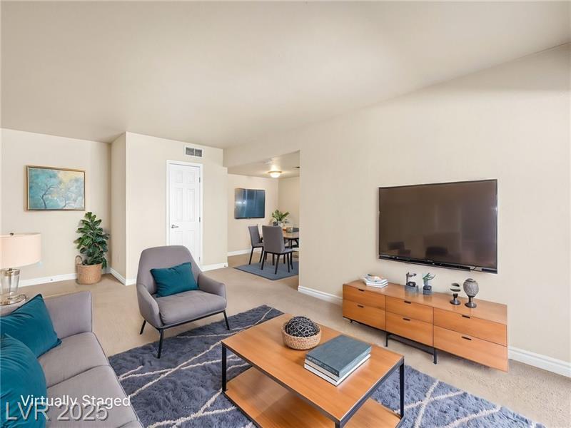 Foto principal - 5314 River Glen Dr