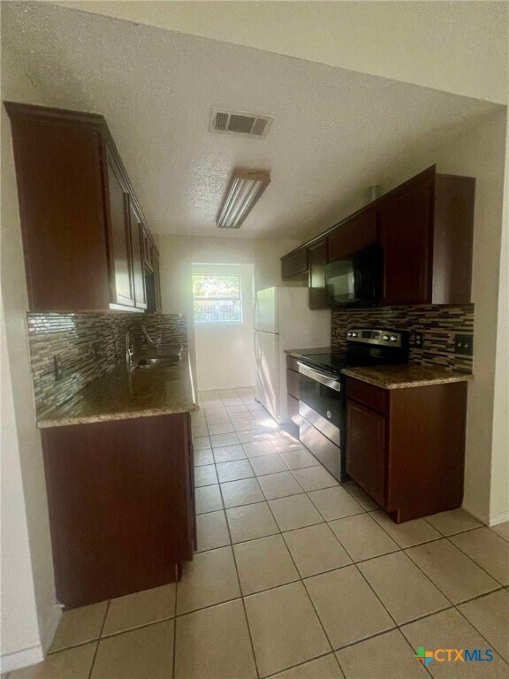 Building Photo - 907 Haynes Dr