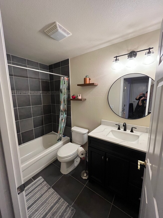 Foto del edificio - 3401 Monaghan St