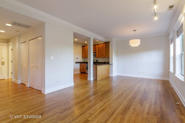 Foto del edificio - 4309 N Paulina St