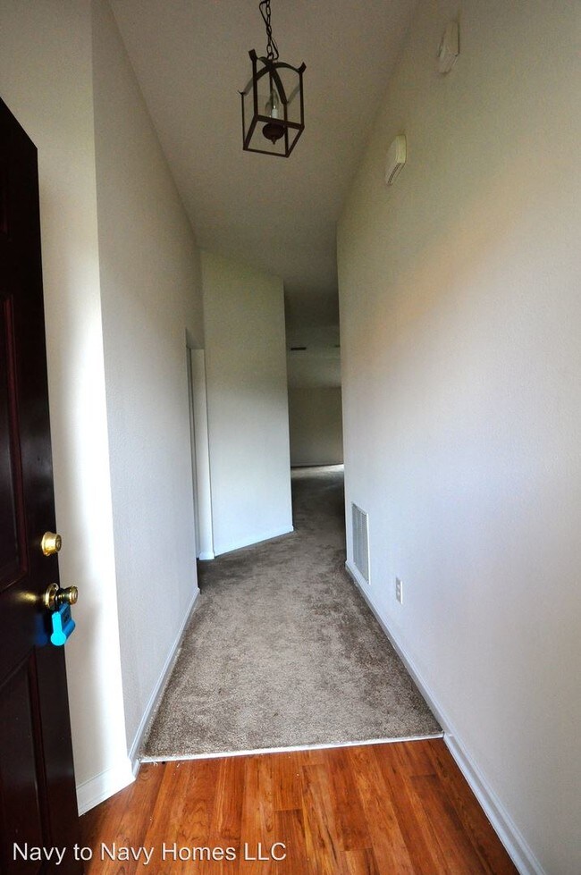 Building Photo - 10225 Normandy Cove St