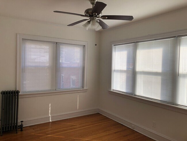 Foto del edificio - 6439 N Leavitt St