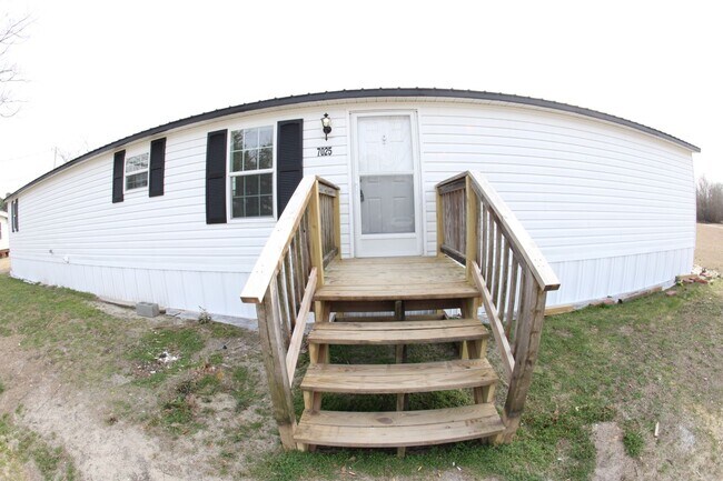 Foto del edificio - 7025 Ottis Ln