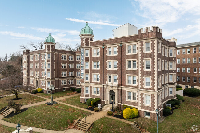 Building Photo - The Legacy at Drexel Arms