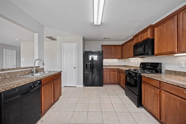 Foto del edificio - 16267 Silver Wing Ln