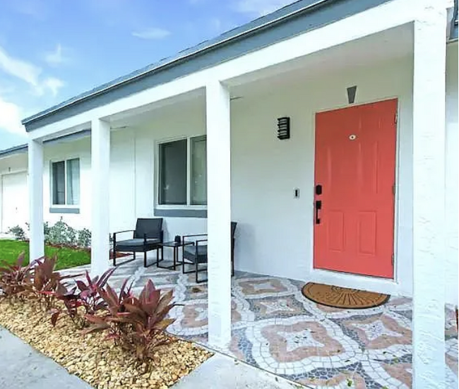 Building Photo - 4201 Waverly Dr