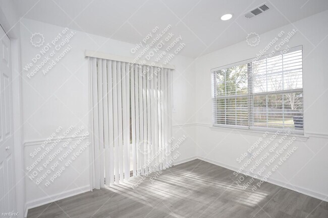Foto del edificio - 3 br, 2.5 bath House - 118 Pecan Dr