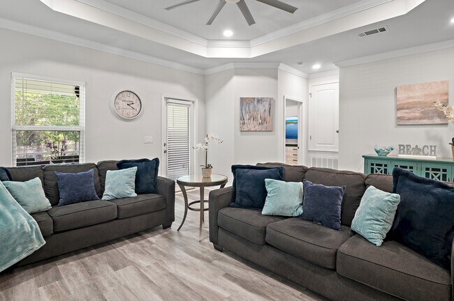 Foto del edificio - 194 Stonegate Cir