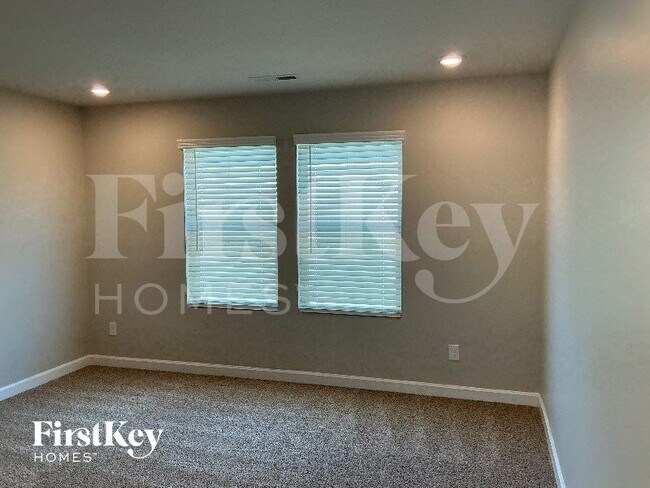 Foto del edificio - 11917 Silverheel Ln