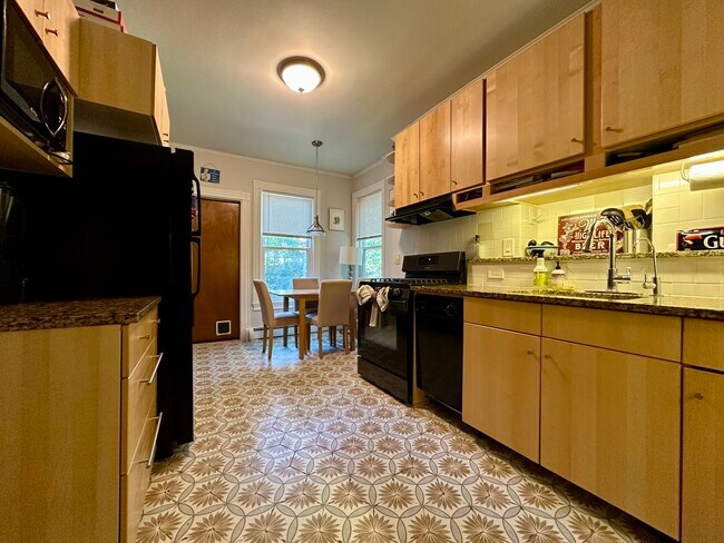Foto del edificio - 279 Chestnut Ave