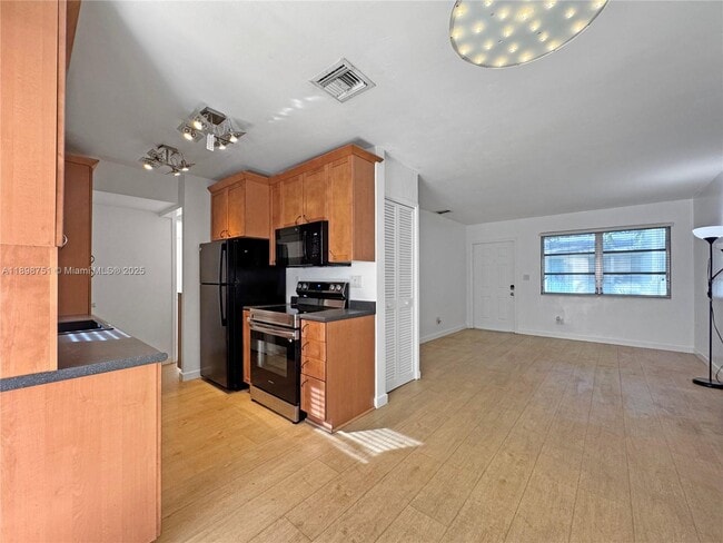 Foto del edificio - 2236 Jackson St