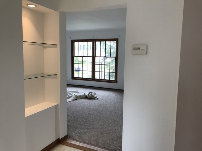 Extra Featured Nook Looking into Livingroom - 236 Crabapple Ln