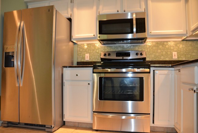 Cocina - 103 Valley Stream Cir