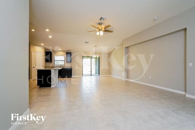 Foto del edificio - 2916 45th St W