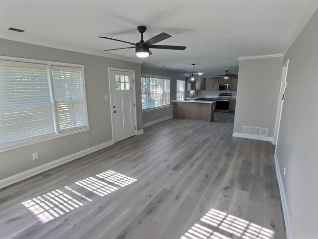 Building Photo - 16145 US-64