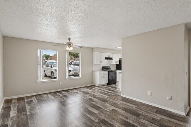 Foto del edificio - Monarch Pass