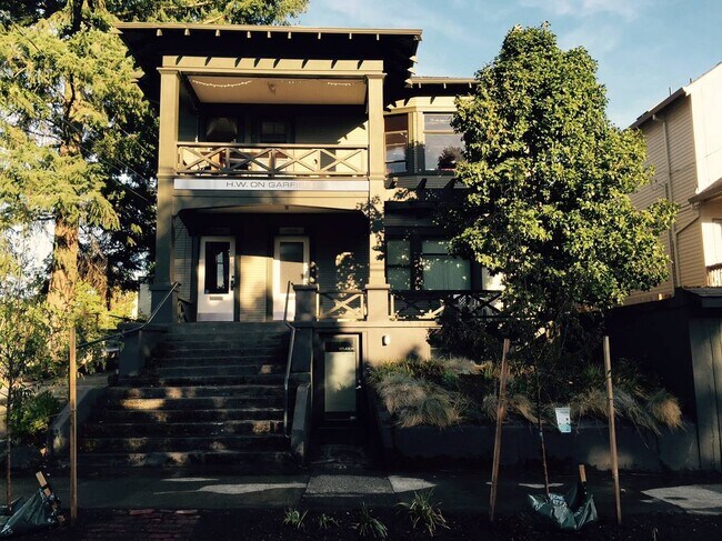 Front of Building - 4634 NE Garfield Ave