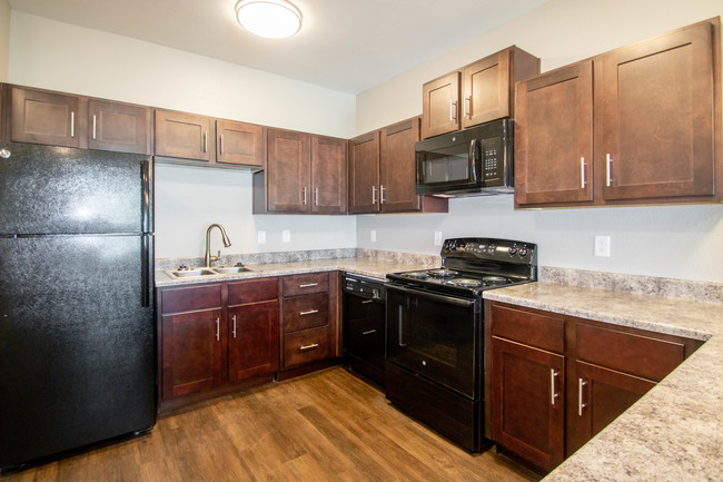 Kitchen - RESIDENCE AT WOLFFORTH