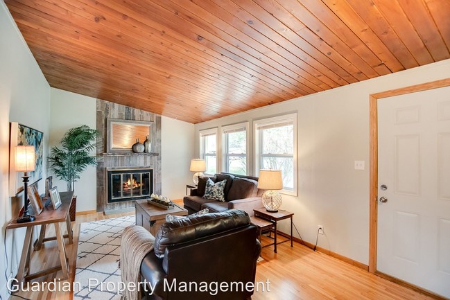 Building Photo - 4 br, 2 bath House - 3007 Arona St